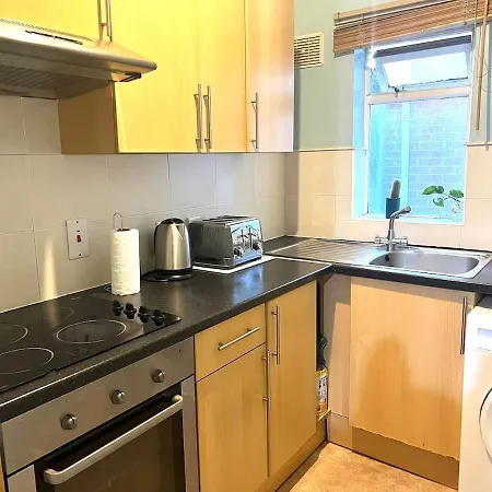 Spacious In Shared Апартаменти Бристоль